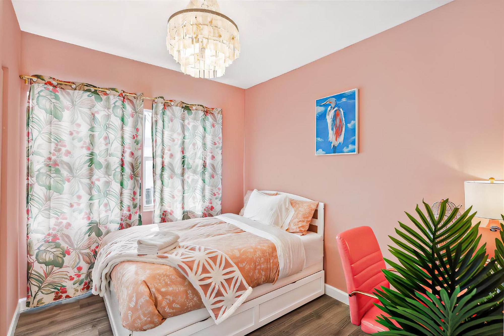 New! Havana Nights Villa ! Walk To Calle Ocho! ไมอามี ภายนอก รูปภาพ