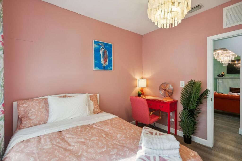 New! Havana Nights Villa ! Walk To Calle Ocho! ไมอามี ภายนอก รูปภาพ